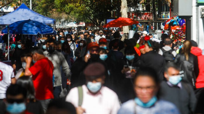 “Los Verdaderos Sueldos de Chile”: Estudio reveló que el 50% de los trabajadores y trabajadoras gana menos de $420 mil