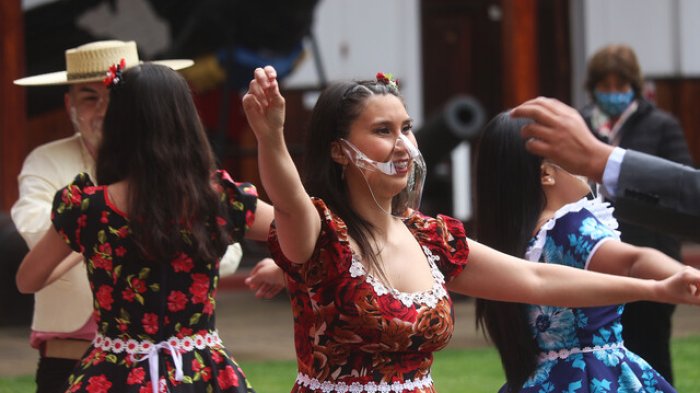 No hay fondas, pero sí ramadas: Los panoramas para este 18 de septiembre en Santiago