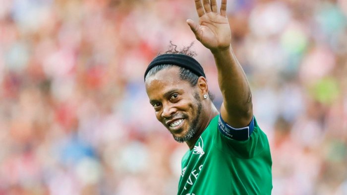 Ronaldinho podría volver a Chile en 2022 como parte de los principales invitados del 