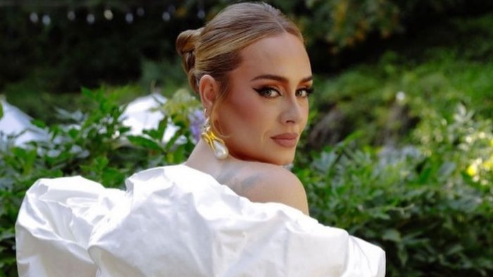 Adele deslumbra a sus seguidores con radiante fotografía junto a quien sería su nueva pareja