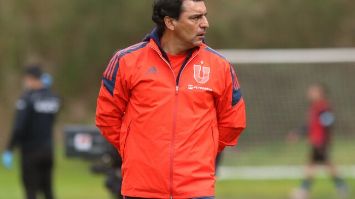 Luis Roggiero asumió como gerente deportivo de la U y ratificó a Esteban Valencia como entrenador del primer equipo