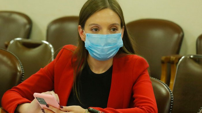 Diputada Flores rechaza proyecto que buscar prohibir carreras de galgos: 