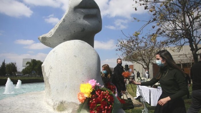 Beso al Viento: Inauguran en Maipú el primer memorial en homenaje a víctimas del COVID-19