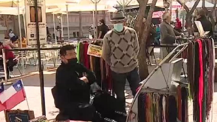 Sigue la polémica: Permisos para comerciantes genera críticas contra la Municipalidad de Santiago