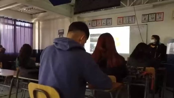 Cientos de alumnos sin clases por corte de Internet: El origen del problema habría sido un robo de cables