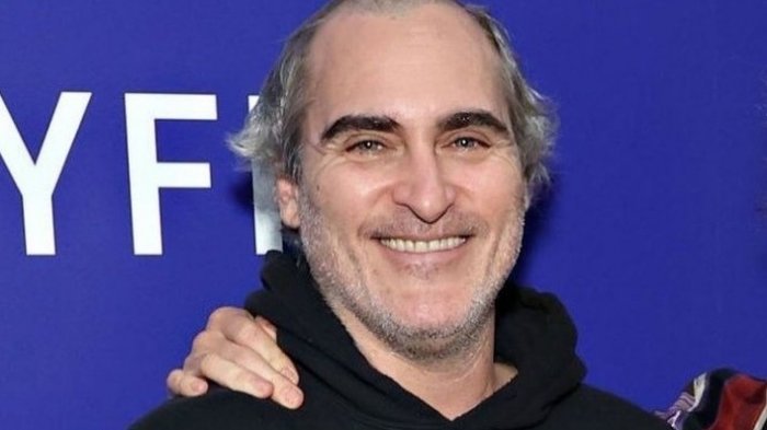 Joaquin Phoenix estrenó extraño corte de pelo y descartó tener mayor información sobre una secuela de Joker