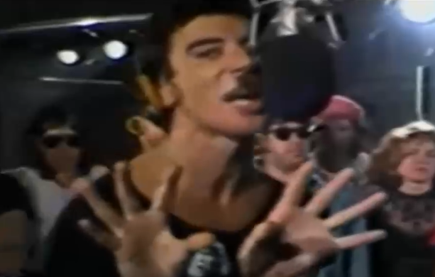 Cumplirá 70 años: Fanáticos podrán homenajear a Charly García mediante sitio web