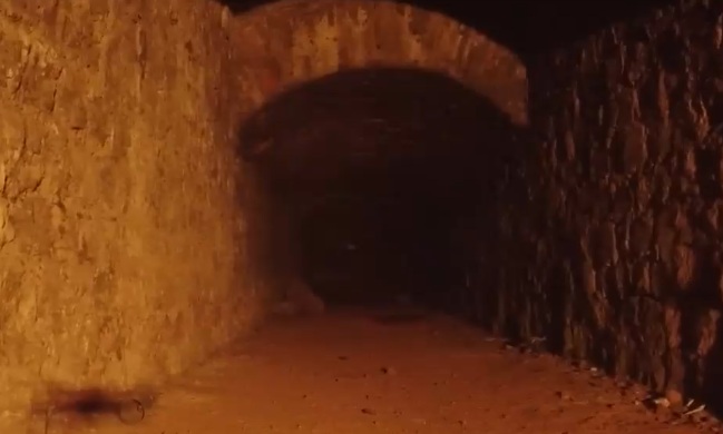 Histórico túnel que conecta Independencia con Recoleta sigue sin ver la luz