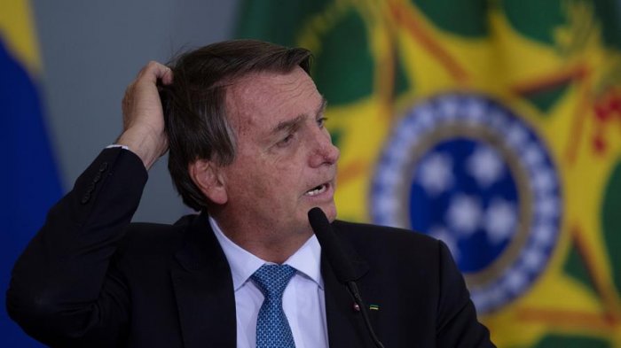 Bolsonaro vivió tenso momento en estadio de Brasil: Le negaron el acceso por no estar vacunado contra el COVID-19
