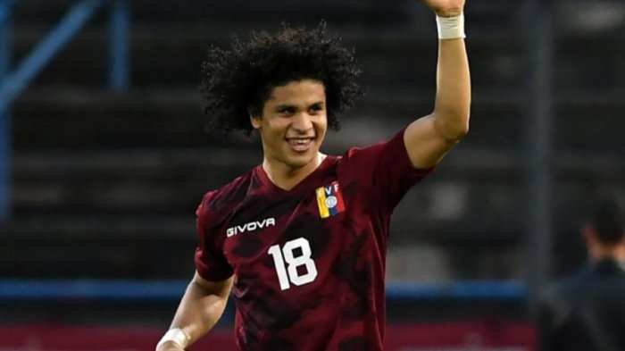 Federación Venezolana de fútbol denunció que autoridades chilenas no permiten la salida del plantel al entrenamiento