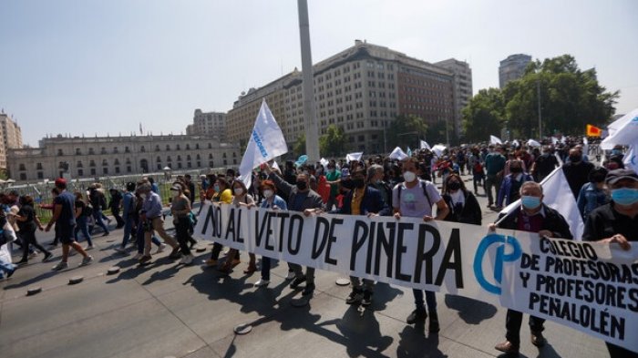 Si no se anula el veto: Colegio de Profesores advirtió paro total e indefinido