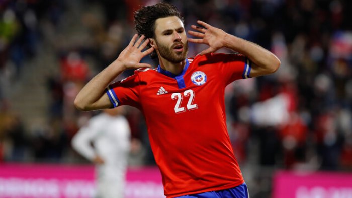 Breretonmanía: El amor de los hinchas por Brereton Díaz que se desató tras su golazo