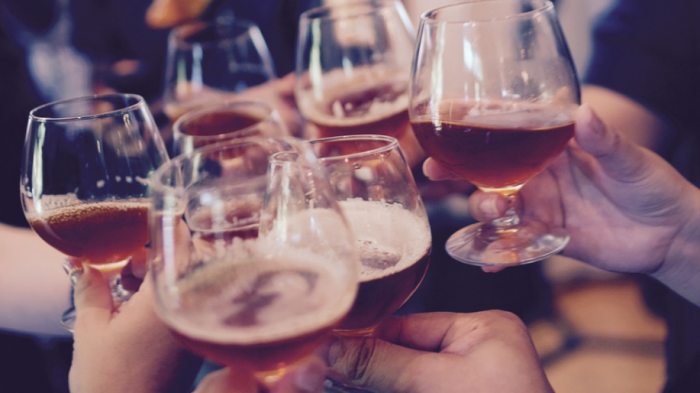 Consumo de alcohol adulterado deja al menos 18 muertos en Rusia: Es el segundo caso de este tipo en el mes