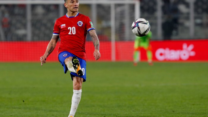 Confirmado: Charles Aránguiz quedó descartado para próximos dos partidos de la Roja