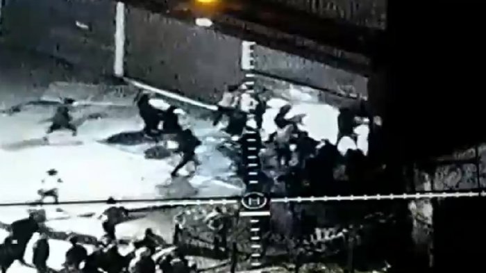 Saqueos a locales comerciales de mall chino en San Bernardo dejó 48 detenidos