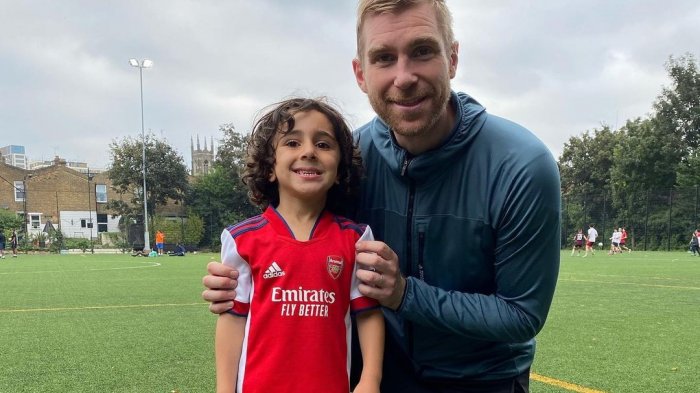 El Arsenal ficha a su jugador más joven: Un niño de 4 años que aún está en preescolar