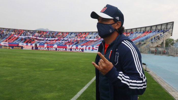 “Esto es para hombres”: Valencia descarta renunciar a la banca de la U a pesar del mal momento del equipo