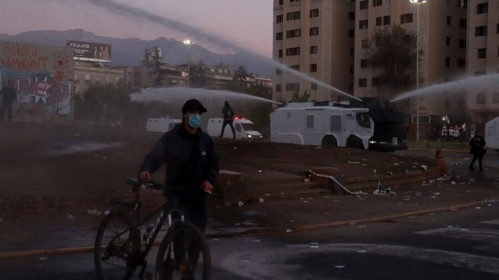 Gobierno entregó balance de destrucción asociada al estallido social: Cifró en $3.500 millones las reparaciones en todo el país