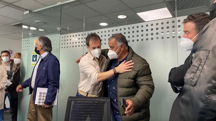 Pescadores de ex caleta Sudamericana alcanzan acuerdo con el Gobierno: 