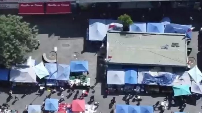 Niegan entrega de permisos a vendedores ambulantes en el centro de Santiago