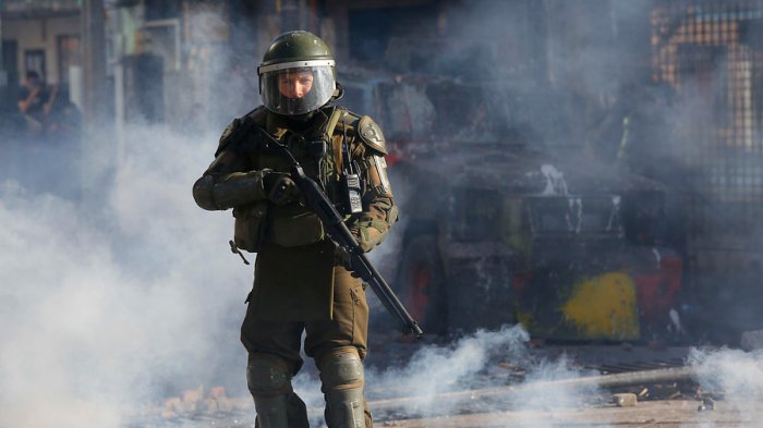 Dos ex carabineros fueron condenados por delito de tortura en contra de adolescente en octubre de 2019