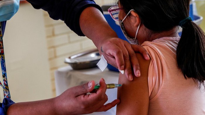 Primera, segunda y dosis de refuerzo: ¿Quiénes pueden vacunarse este 28 de octubre?