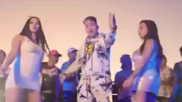 Habla pareja de cantante asesinado en barbería: 