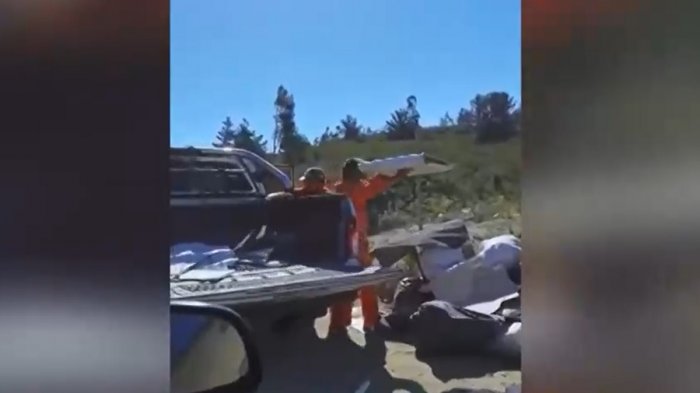 Vecinos denuncian a empresa que bota escombros en cerro de Valparaíso