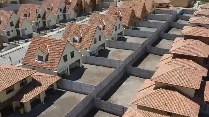 Propietarios aún no reciben casas y dividendos suben por alza en tasas de interés