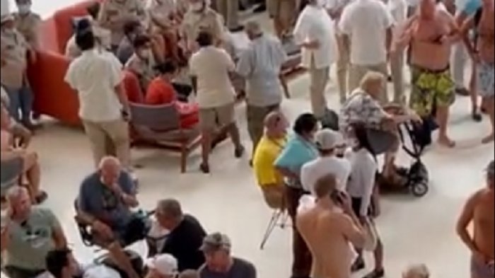 Tiroteo en hotel de Cancún deja dos muertos: Se trataría de grupos narcos