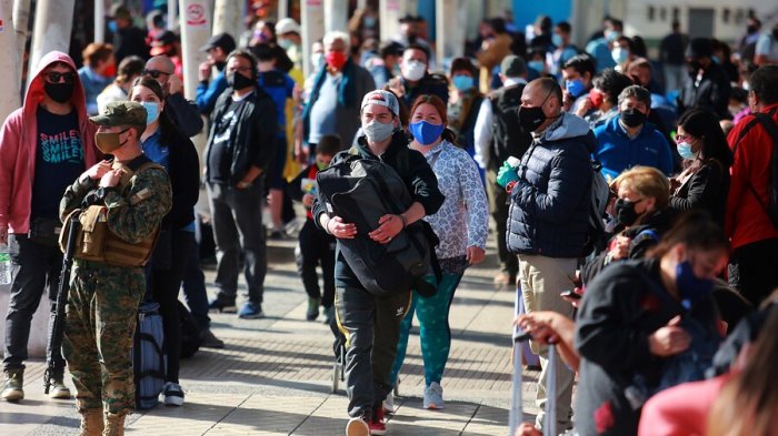 Ocho retrocedieron y sólo tres avanzaron: Estas son las comunas que cambiaron de fase en el Plan Paso a Paso