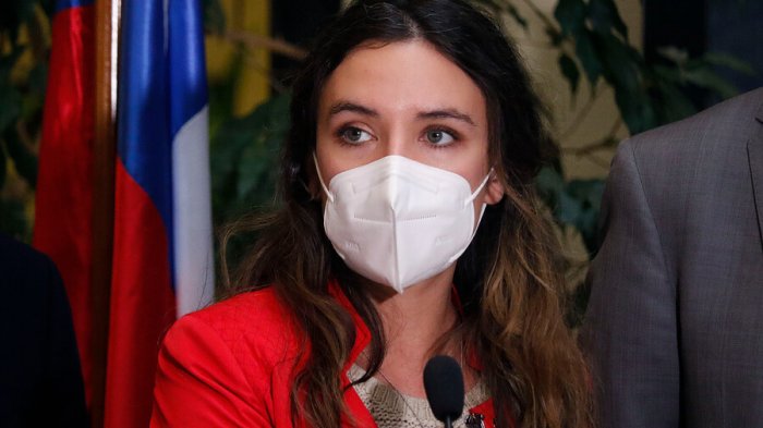 Camila Vallejo y extensión de Estado de Emergencia: “Es permitir la guerra y el derramamiento de sangre