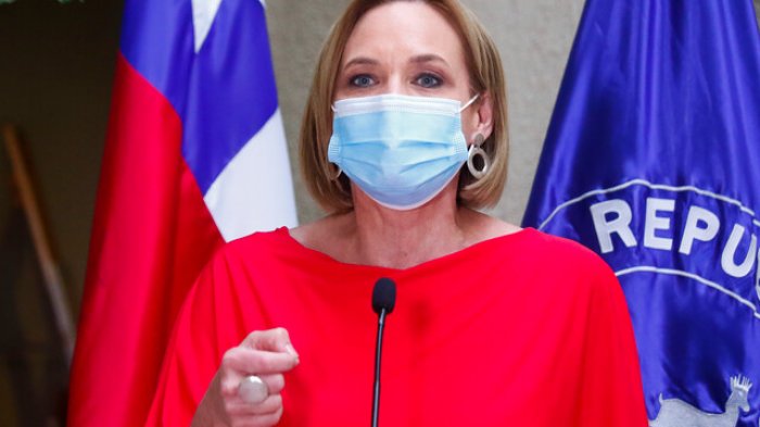 Senadora Goic presentó denuncia por amenazas ante la PDI tras votar contra el cuarto retiro