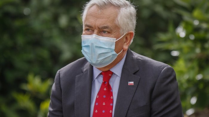 Ministro Paris advierte cuáles son las regiones con alta de ocupación de camas UCI ante masivos contagios
