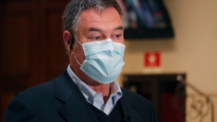 Senador Ossandón denuncia que desconocidos irrumpieron en su sede parlamentaria: 