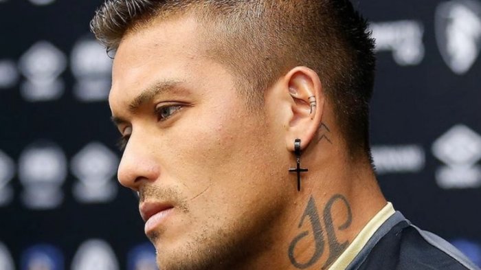 Futbolista Javier Parraguez sufrió millonario robo en su domicilio: Entraron mediante un engaño