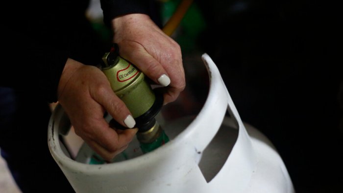 Desde $16.400 por 15 kilos: Así puedes saber dónde está el gas más barato del país