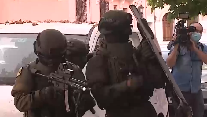 Carabineros allanó la sede del partido Comunes en marco de las diligencias por presunto fraude de subvenciones