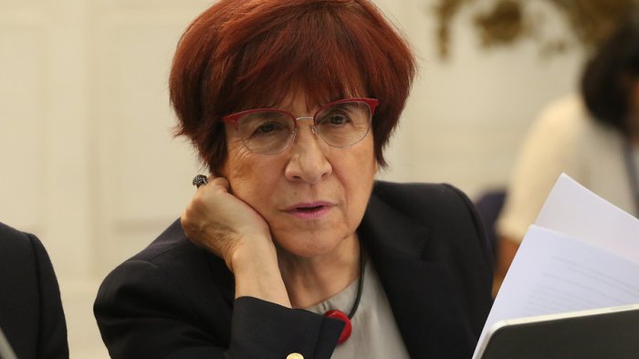 Carmen Hertz ofició al ministro del Interior por allanamiento del GOPE a sede de Comunes