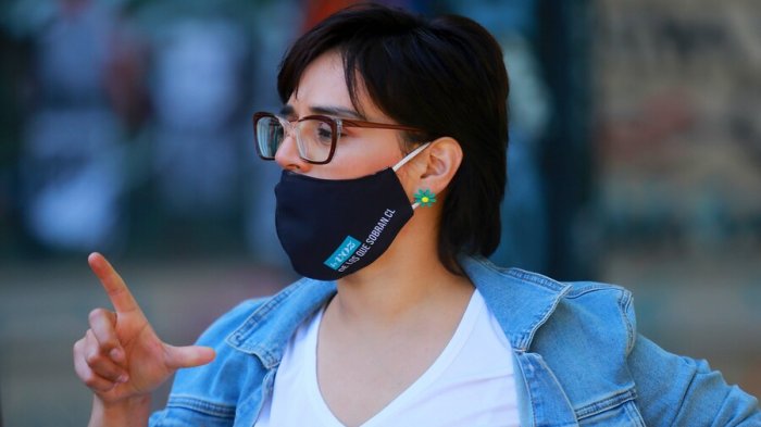 Servel confirma que denunciará a Karina Oliva a la Fiscalía por presuntos delitos electorales