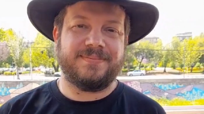 Hermanos de Johannes Kaiser valoraron que diputado electo “haya pedido públicas disculpas”