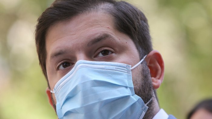 Gabriel Boric propone reducción de sueldos de las 