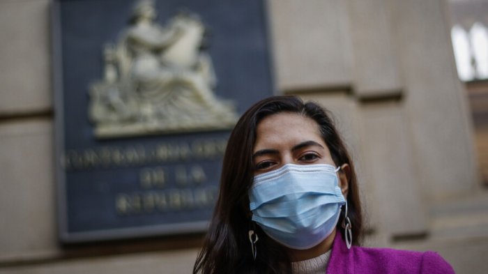 Alcaldesa de Quinta Normal denuncia en Fiscalía a sujeto que la acosa con constantes mensajes y llamados