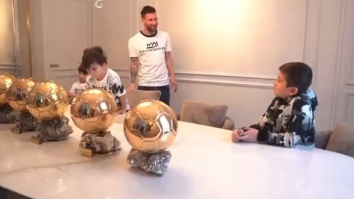 Hijo de Messi se confundió con el séptimo Balón de Oro de su padre: 