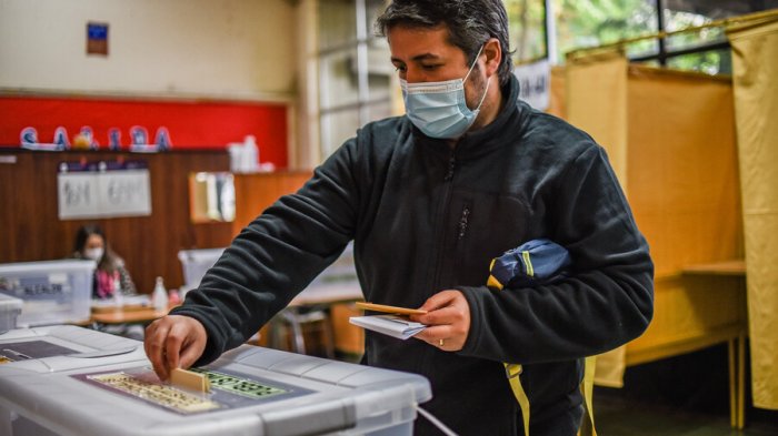 Atención, vocales, votantes y apoderados de mesa: Servel publicó protocolo sanitario para la segunda vuelta