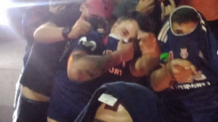 Fanáticas de Curicó fueron víctimas de agresión sexual por parte de barristas de la U