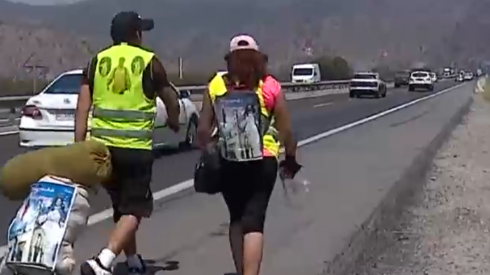 Peregrinos llegan a Lo Vásquez pese a suspensión: Autoridades advierten de peligros