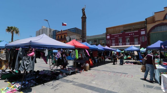 Proyecto busca que alcaldes sean sancionados por aumento de comercio ambulante