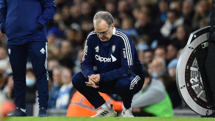 Bielsa sufrió la peor derrota de su carrera tras ser goleado por el Manchester City