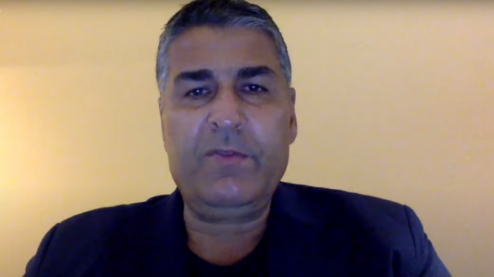 Escobar muestra confianza para dirigir a la U: “Tengan la seguridad de que viene un 2022 muy positivo”